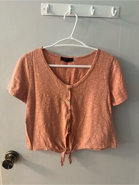 peach cropped tee